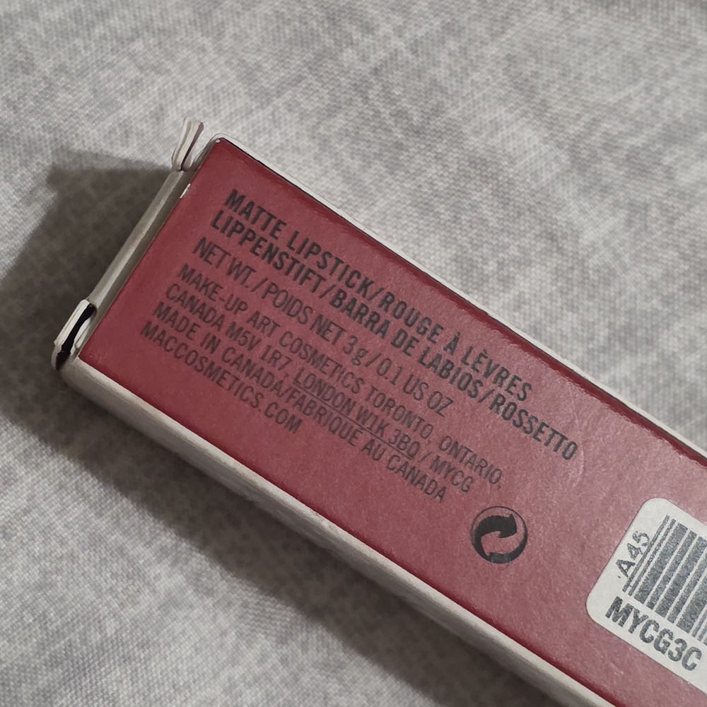 MAC Cosmetics Matte Red Lipstick - Picture 5 of 5